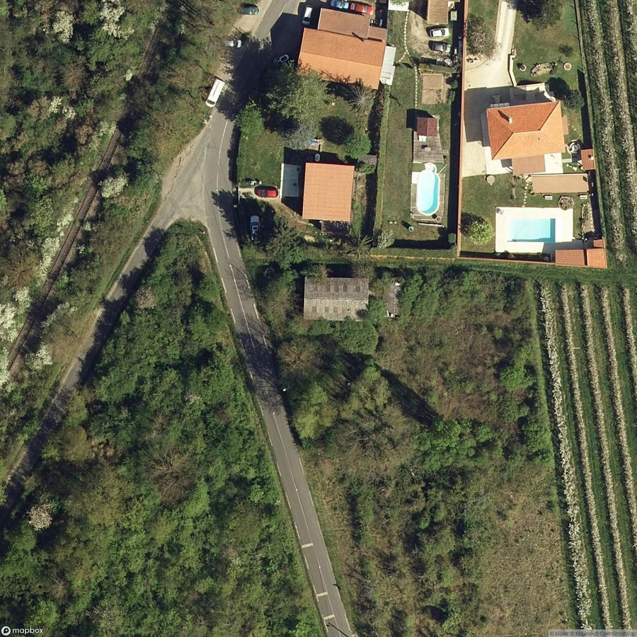 Shed Hangar [FRA] #09645