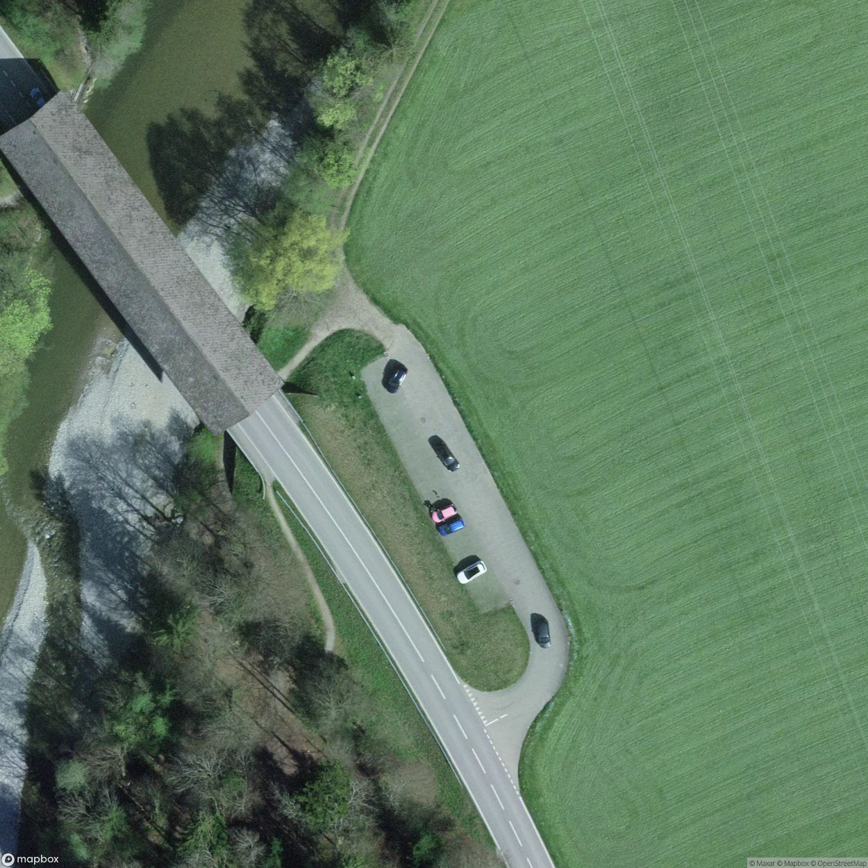 Parking lot to Bunker Bubenei BE [CHE]