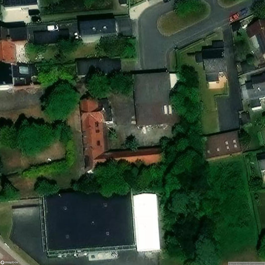 Carpet House / Maison Tapis [BEL]