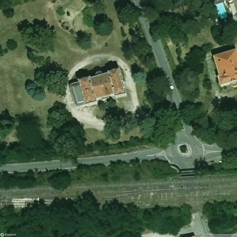 School Of Pharmacy [FRA] #19943