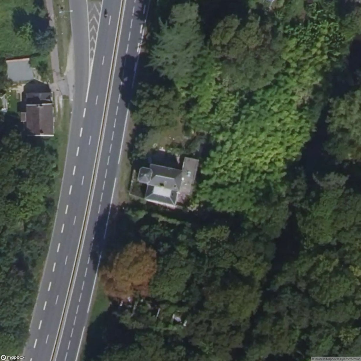 Villa Control Tower [FRA] #33700