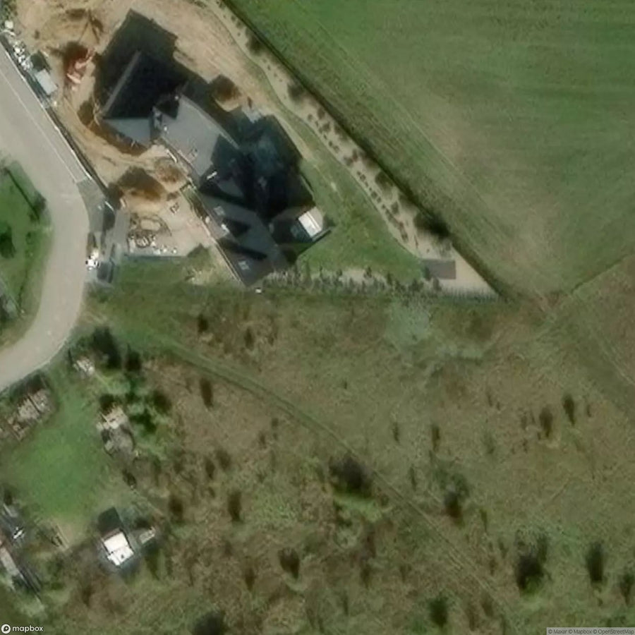 Site Houses Abandoned During Construction [POL] #33658