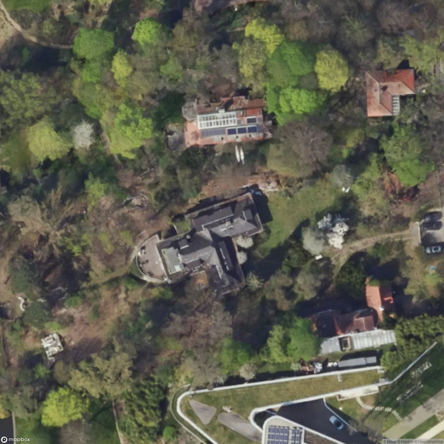 Villa By The Lake [DEU] #04592