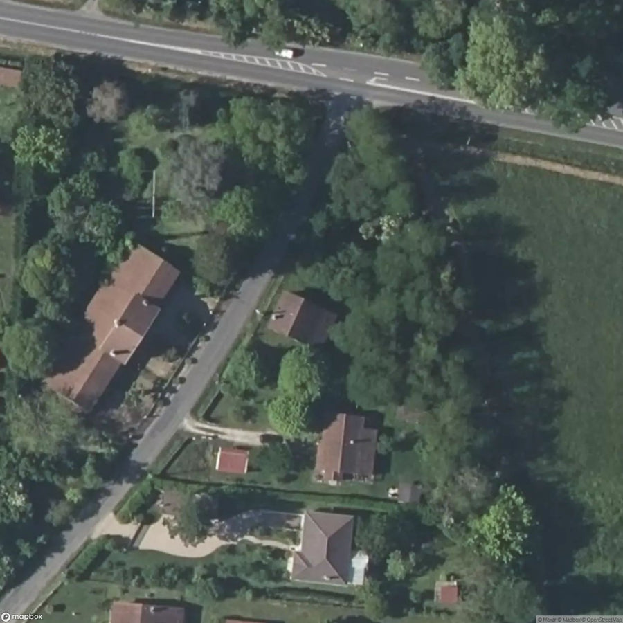 Yellow Dwarf House [FRA] #01987