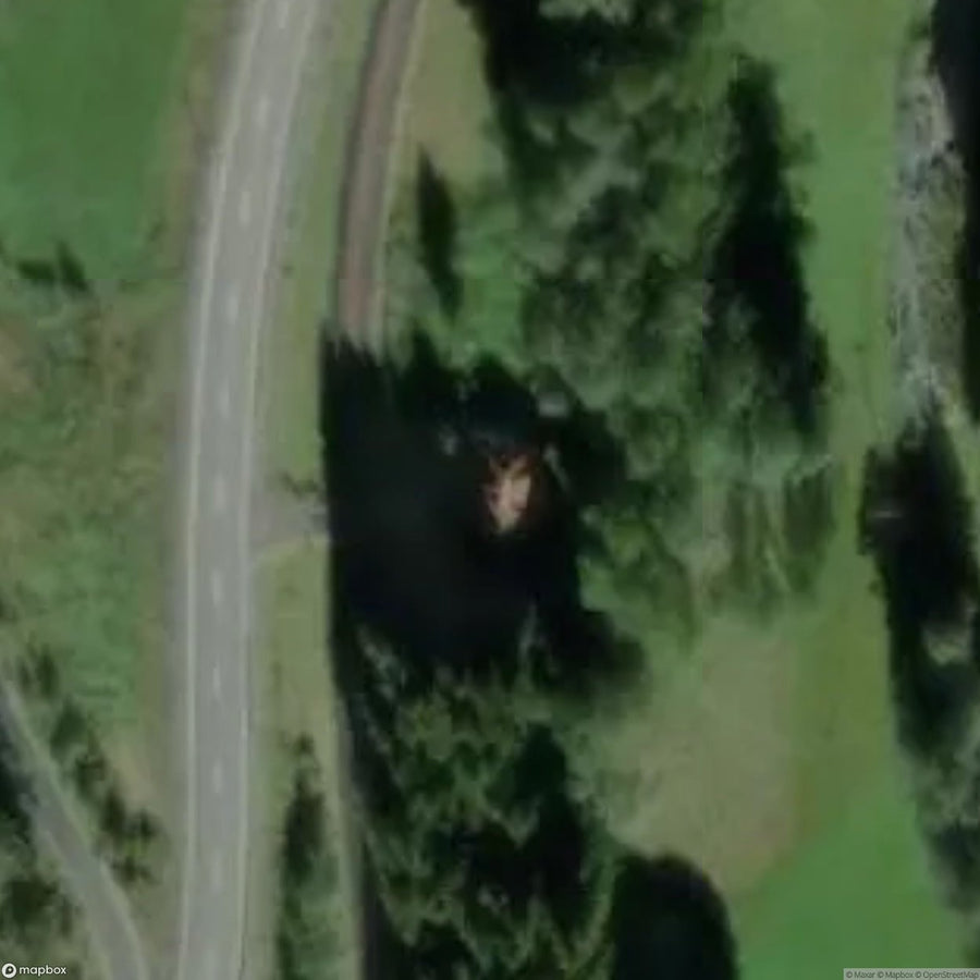 House By The Railroad Tracks [DEU] #20452