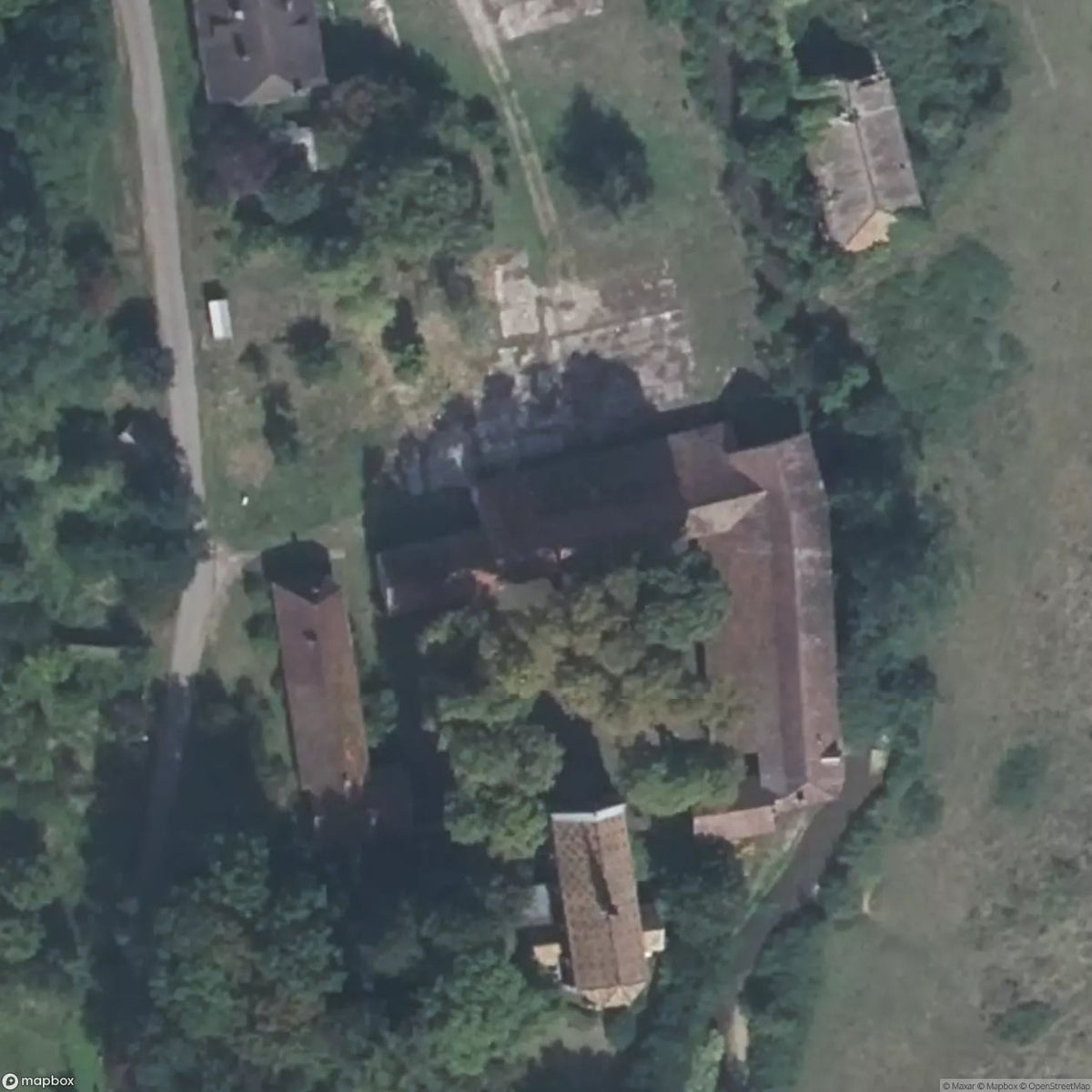 Beautiful Castle In The Woods Wake Up [FRA] #4309