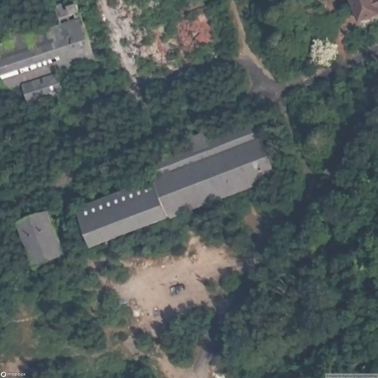 Bombing Factory / Usine de Bombardement [FRA] - UrbexNow