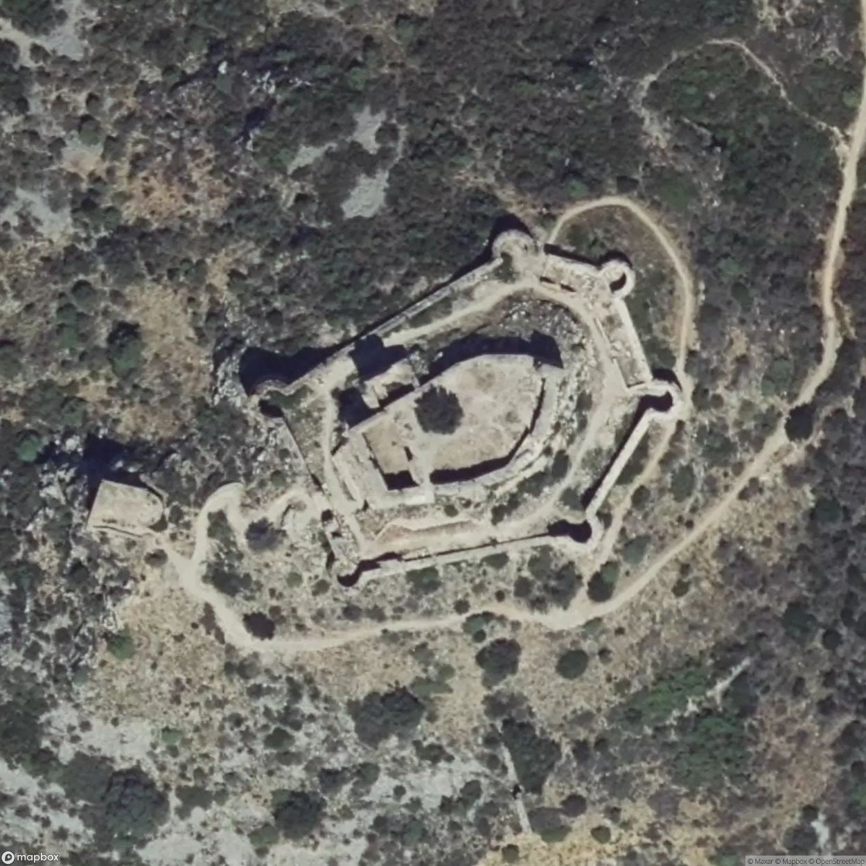 Château d'Aguilar [FRA] - UrbexNow