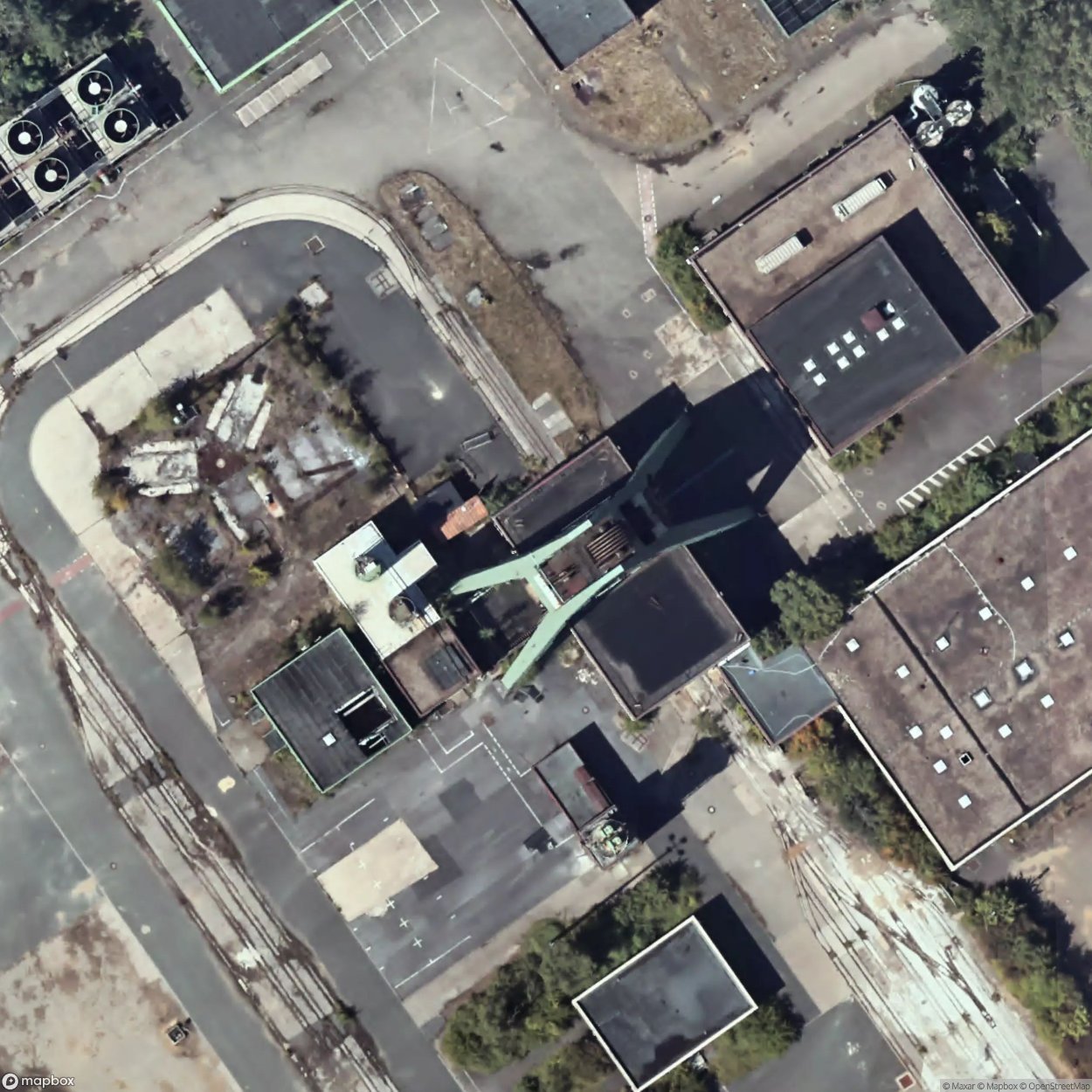 Ehemaliger förderturm av8 [DUI] - UrbexNow