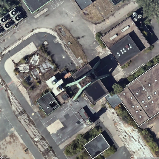 Ehemaliger förderturm av8 [DUI] - UrbexNow