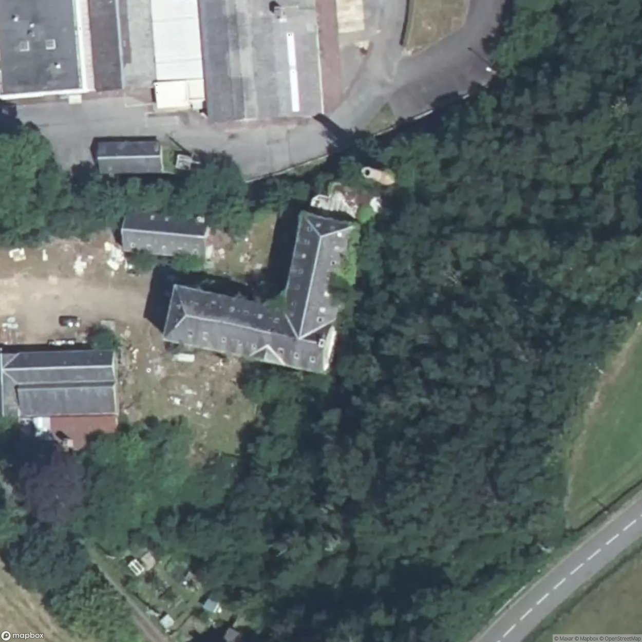 Factory Leo / Usine Leo [FRA] - UrbexNow