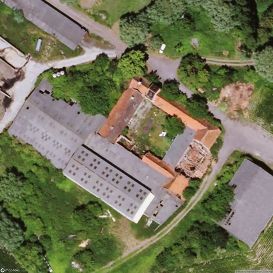 Ferme Louis la Brocante [FRA] - UrbexNow