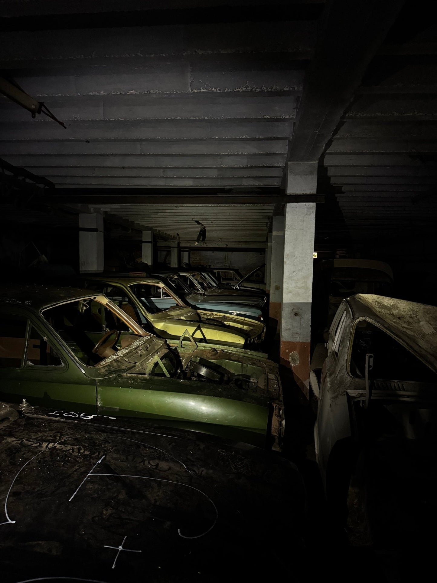 Ford Garage [BEL] - UrbexNow