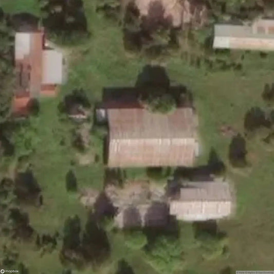 Lost farm [ZWE] - UrbexNow