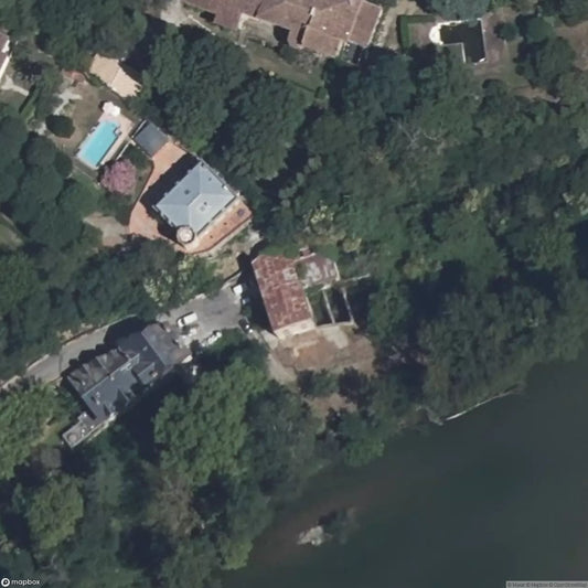 Manor on the Garonne / Manoir sur la Garonne [FRA] - UrbexNow