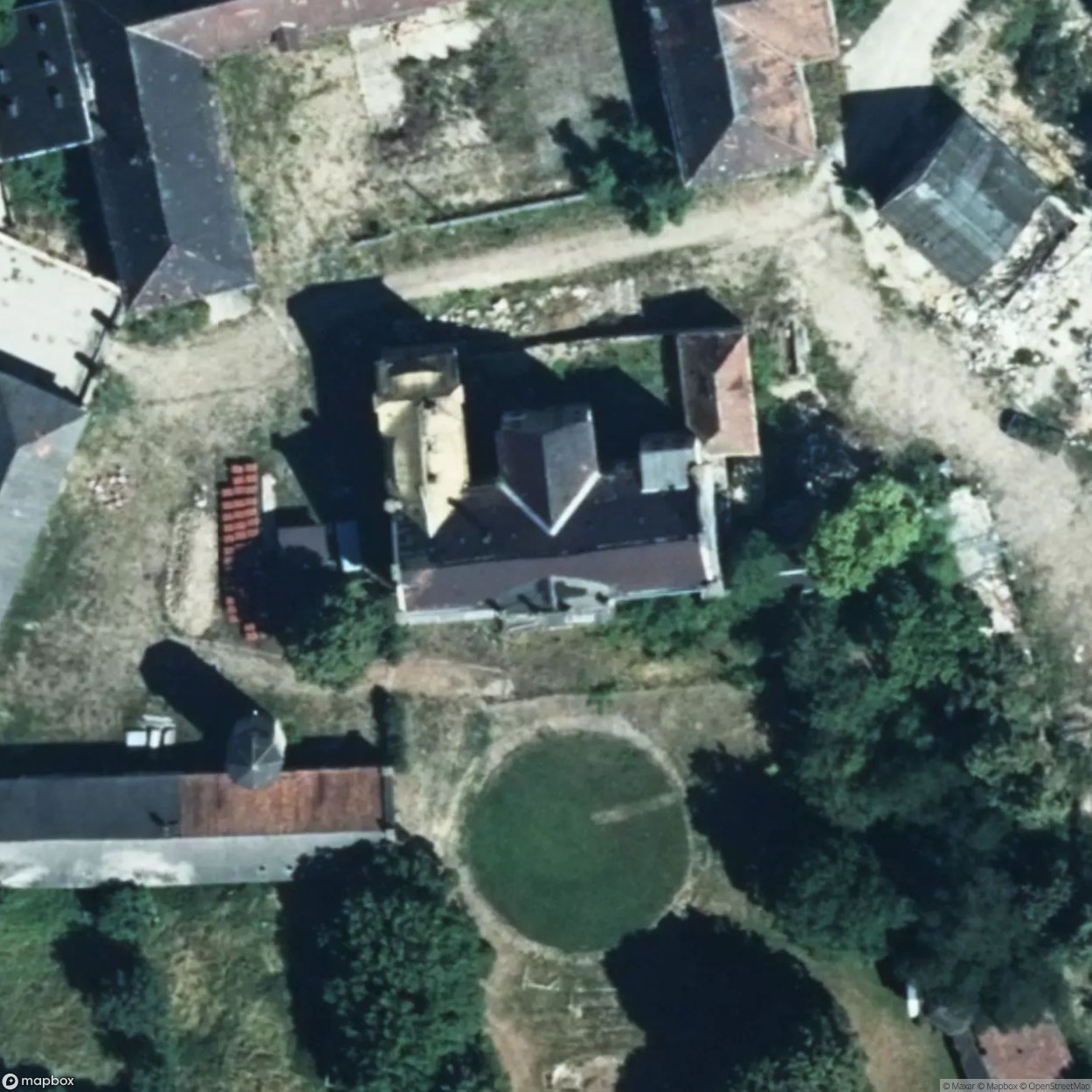 Schloss B [DUI] - UrbexNow