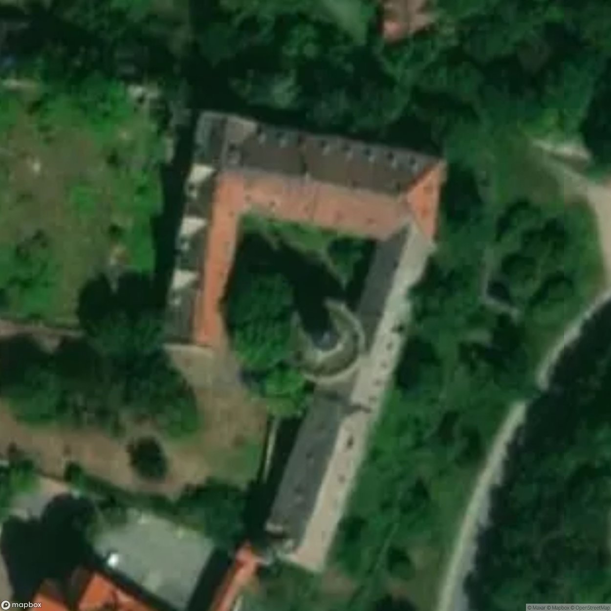 Schloss Seeburg [DUI] - UrbexNow