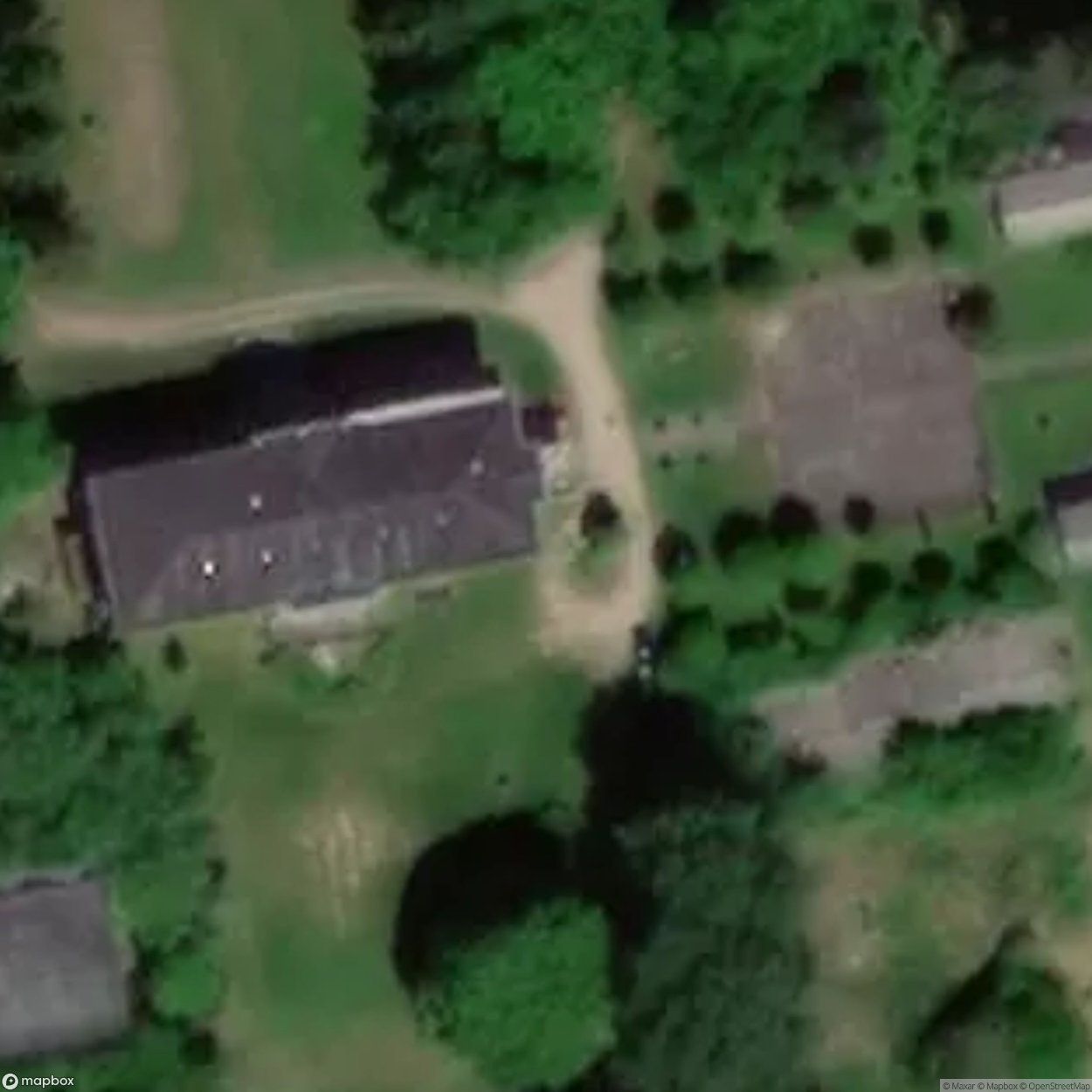 Schloss Tressow [DUI] - UrbexNow