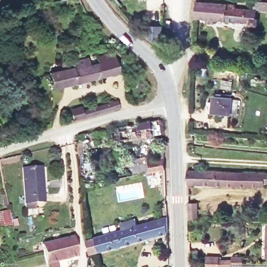 The antique dealer's barn / La Grange de la Brocanteuse [FRA] - UrbexNow