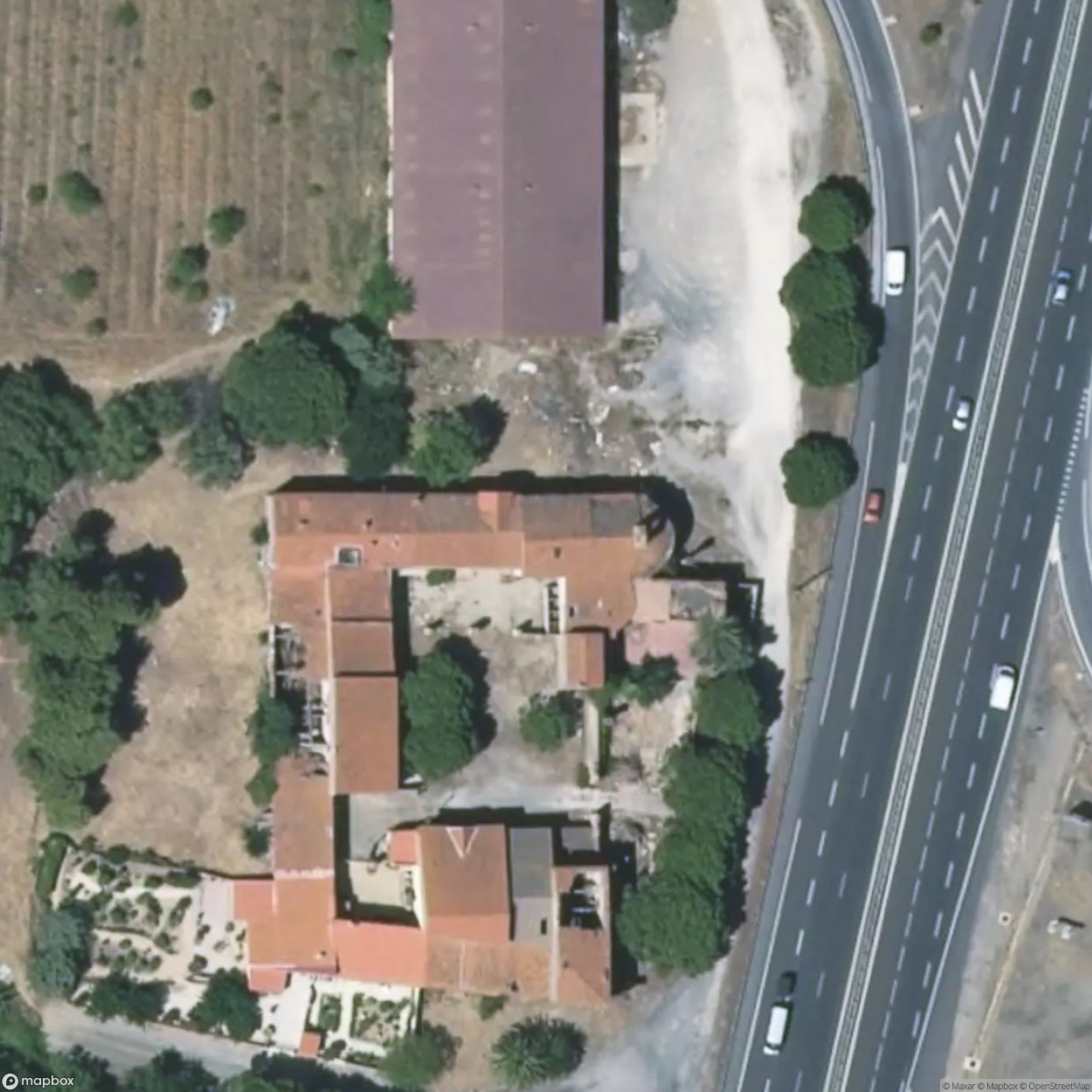 The priest's villa / La villa du Prêtre [FRA] - UrbexNow