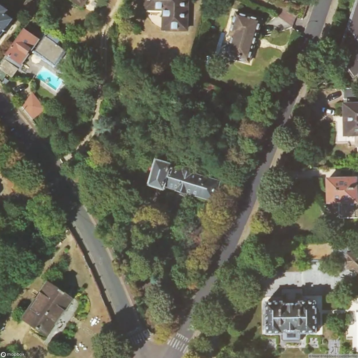Villa Popova (Ambassador's Villa) / Villa de l'ambassadeur [FRA] - UrbexNow